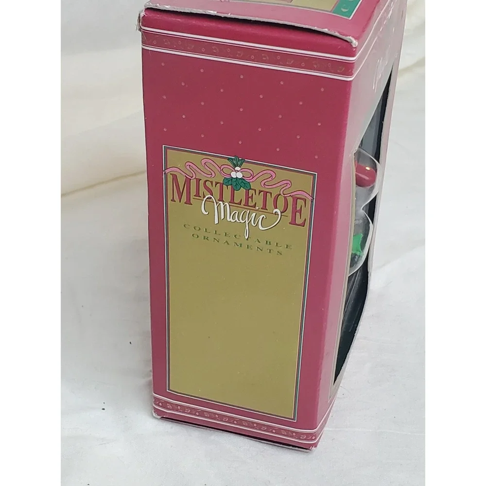 Mistletoe Magic Merry Christmas‎ Teacher Mouse on Pencil Ornament WM81213 NEW